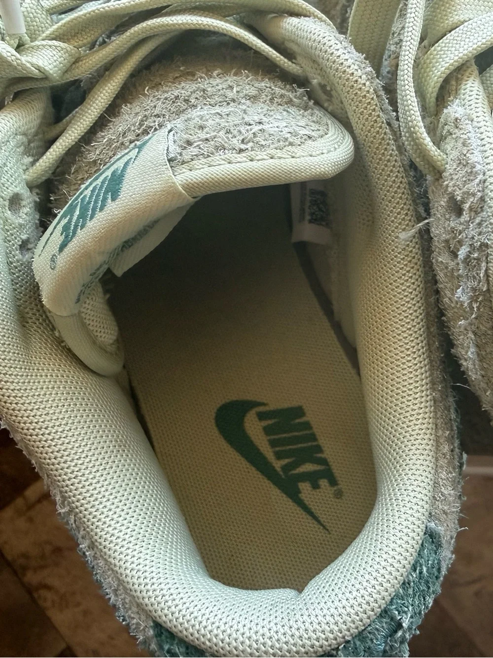 Never Worn Nike Olive-Toned Dunk Low with Forest Green Swoosh
